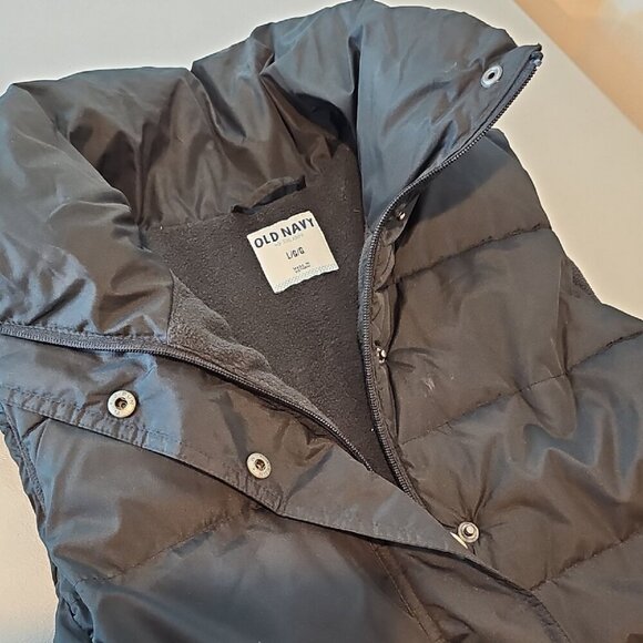 Old Navy Large Black Textured Fabric Puffer Vest - Picture 8 of 9